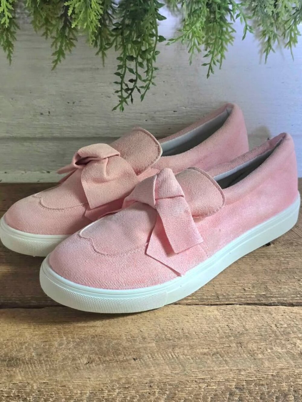 Cute Pink & White Bow Loafer Slip On Platform Shoes Size 9